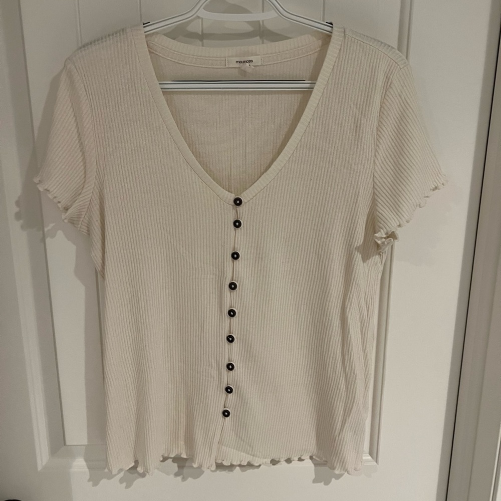 Maurice’s cream colored top size L